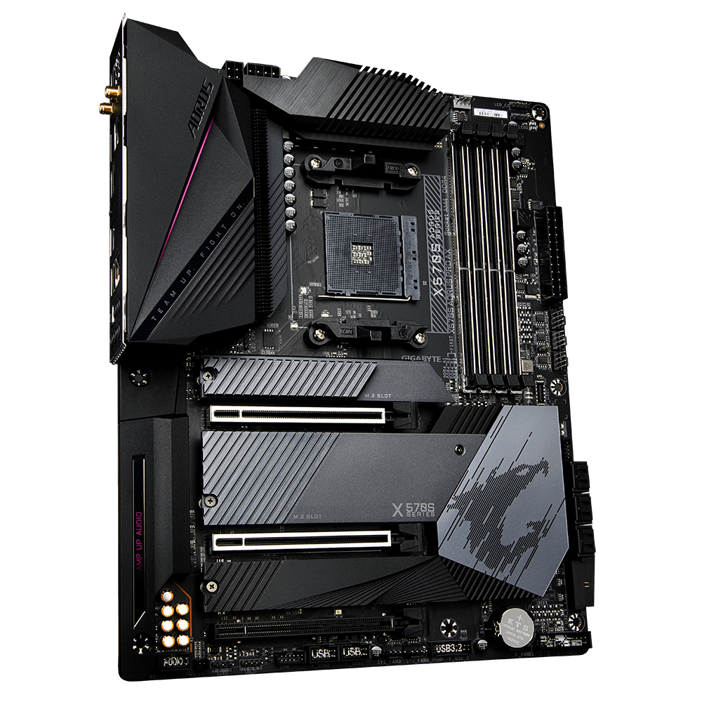 Alternative view of Gigabyte X570S AORUS PRO AX